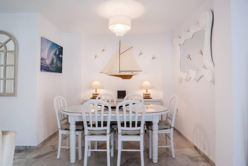 Apartamento Con Piscina Cerca Del Golf En Atalaya - Atalaya Del Golf 31 Estepona Exteriér fotografie