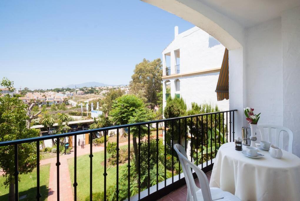 Apartamento Con Piscina Cerca Del Golf En Atalaya - Atalaya Del Golf 31 Estepona Exteriér fotografie