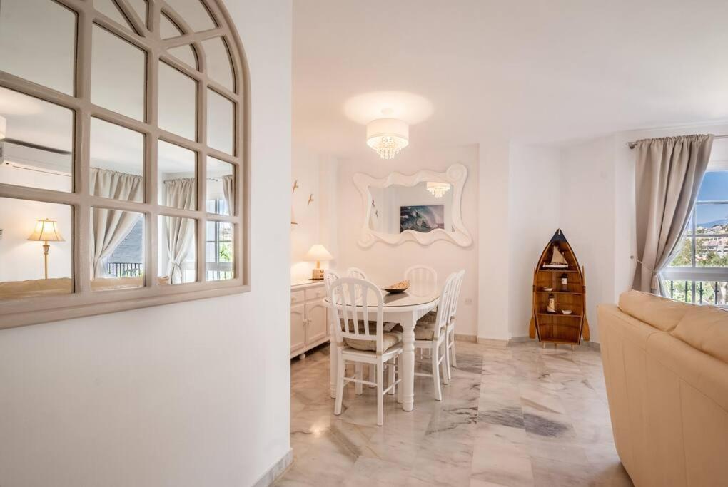 Apartamento Con Piscina Cerca Del Golf En Atalaya - Atalaya Del Golf 31 Estepona Exteriér fotografie